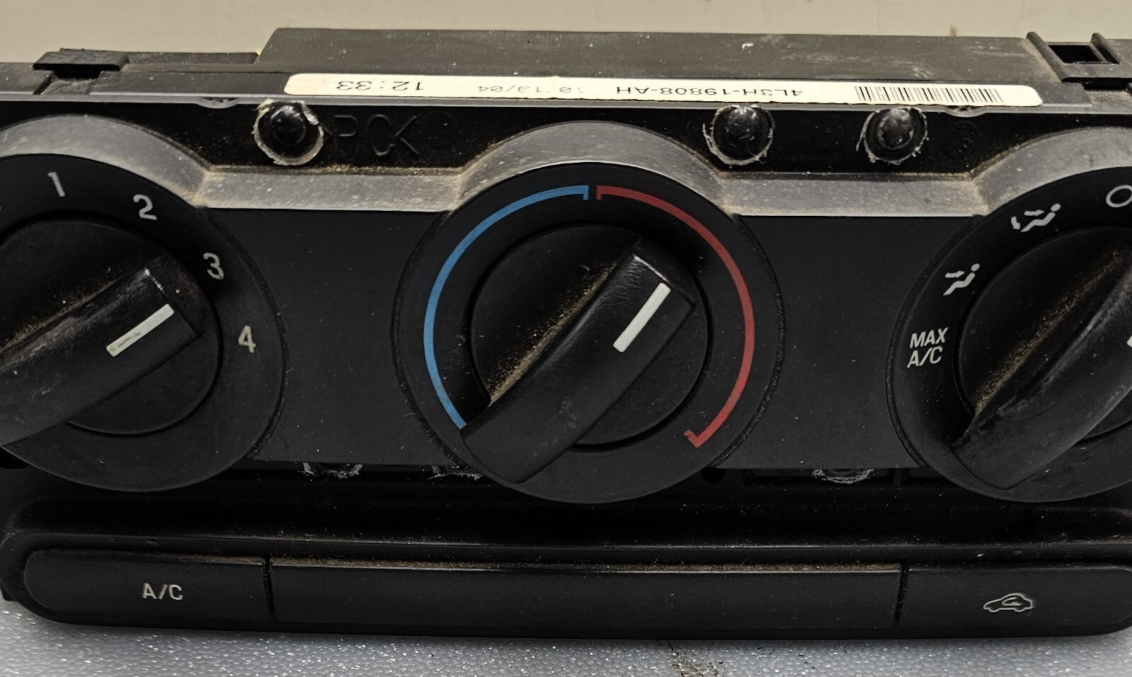 04-08Ford F150 F250 Dash Center AC Heater Climate Control Temperature Unit 2Knob