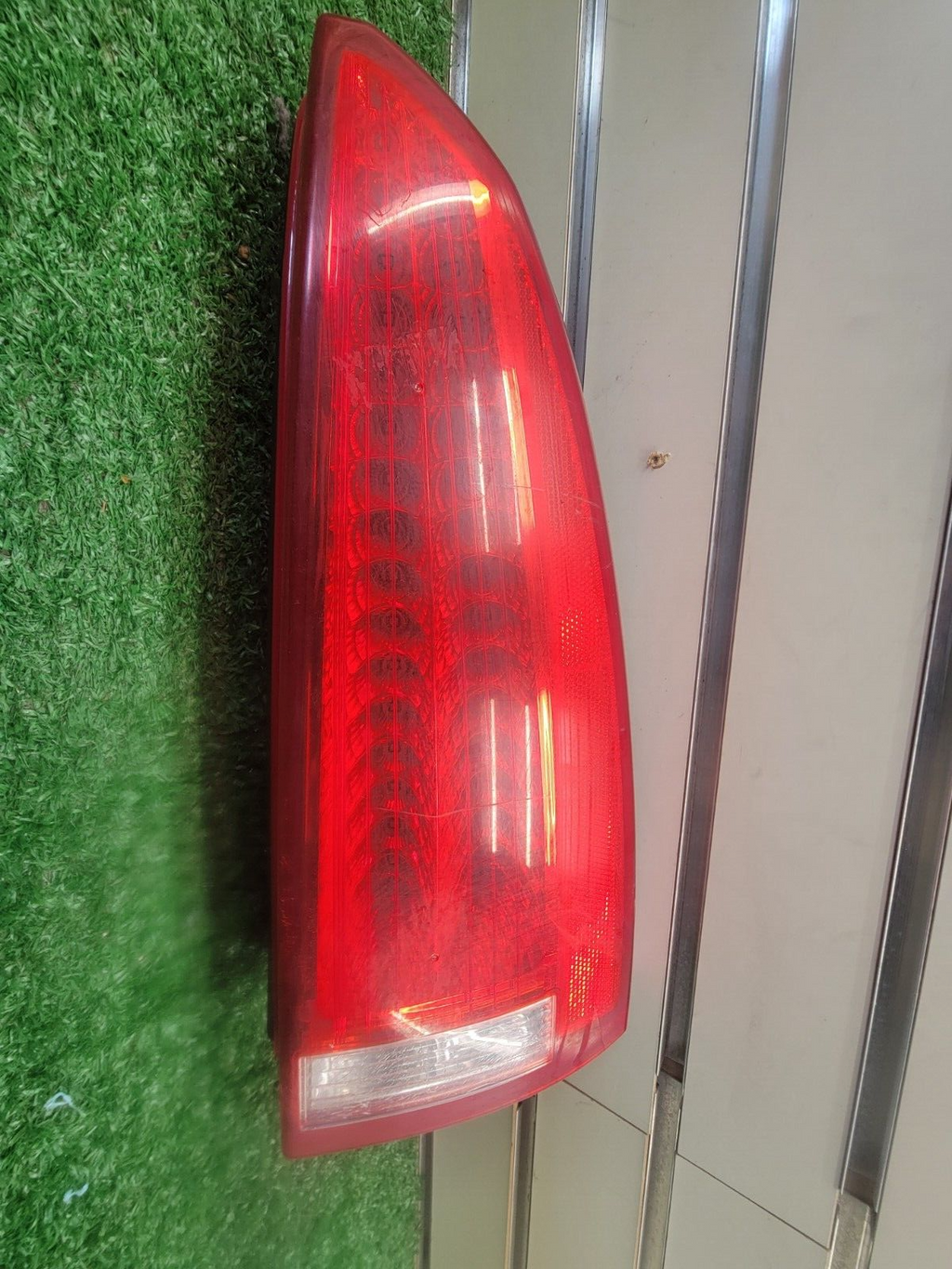 🔥06-11 Cadillac DTS TAIL LIGHT GM Factory Right Passenger Side Assembly Chrome