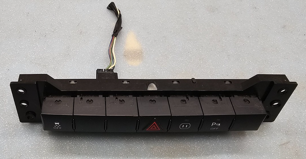 🔥08-10 JEEP COMMANDER HAZARD EMERGENCY FLASHER ESP CONTROL SWITCH ASSEMBLY OEM