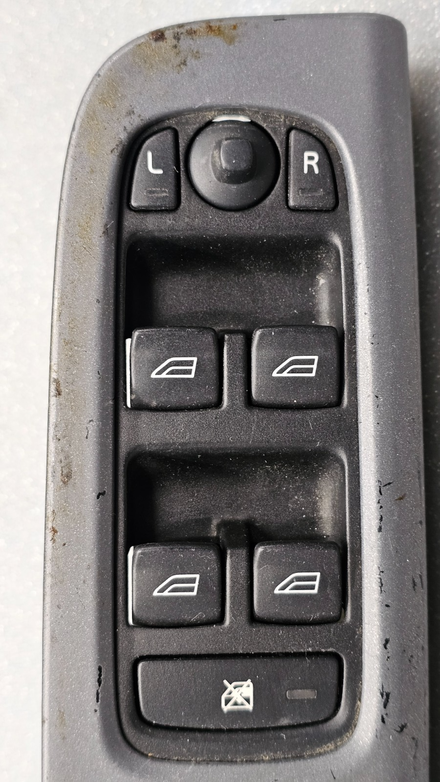 04-10 Volvo S40 V50 Front Left Driver Door Master Power Window Pull Switch Gray