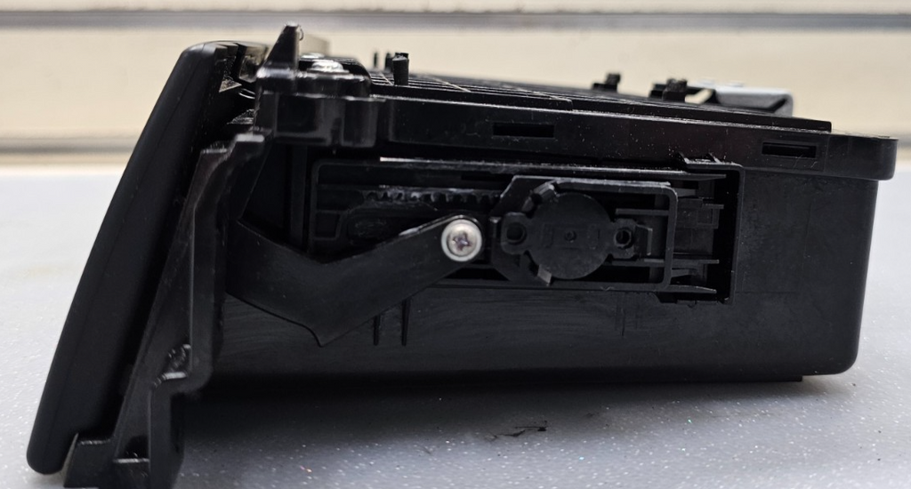🔥09-11 KIA BORREGO CENTER DASH INTERIOR FRONT TRAY STORAGE Black OEM