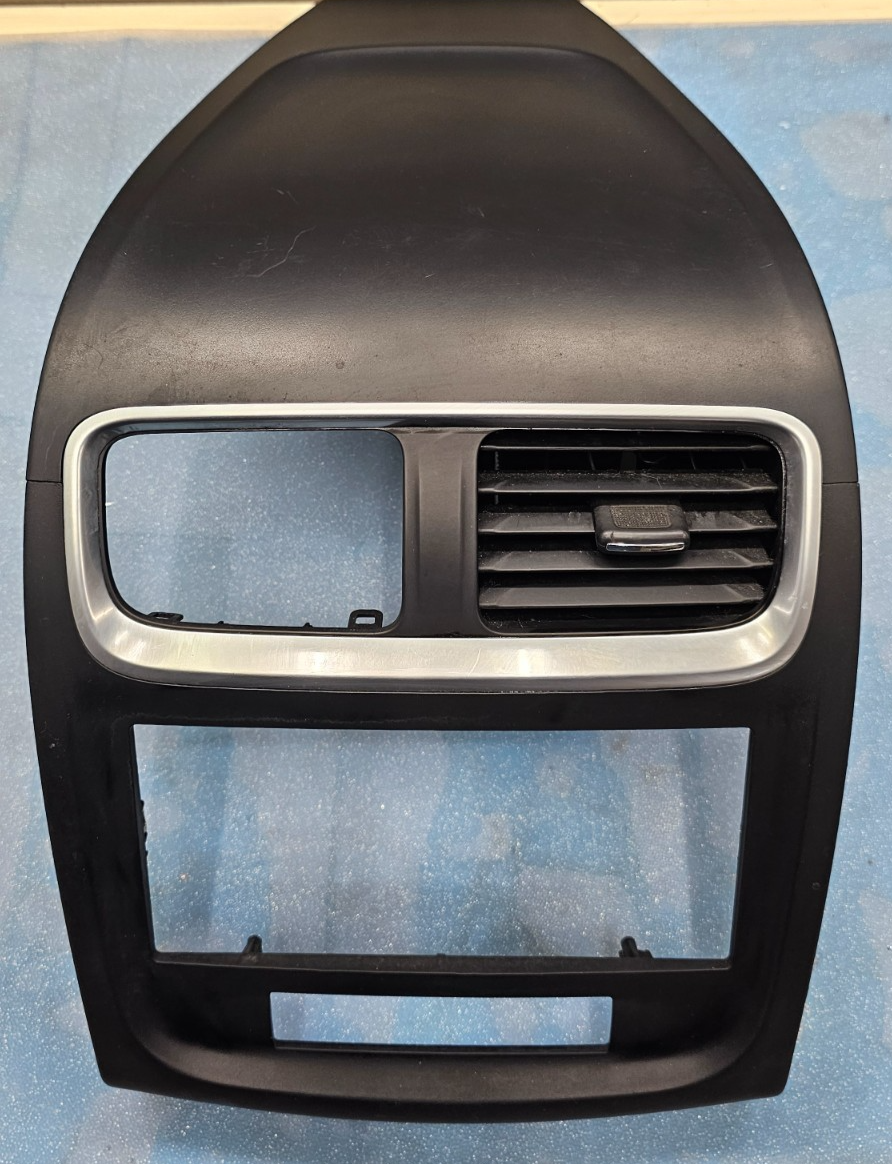 🔥2011-2014 Dodge Avenger Center Dash Radio surround Bezel Trim Panel OEM Black