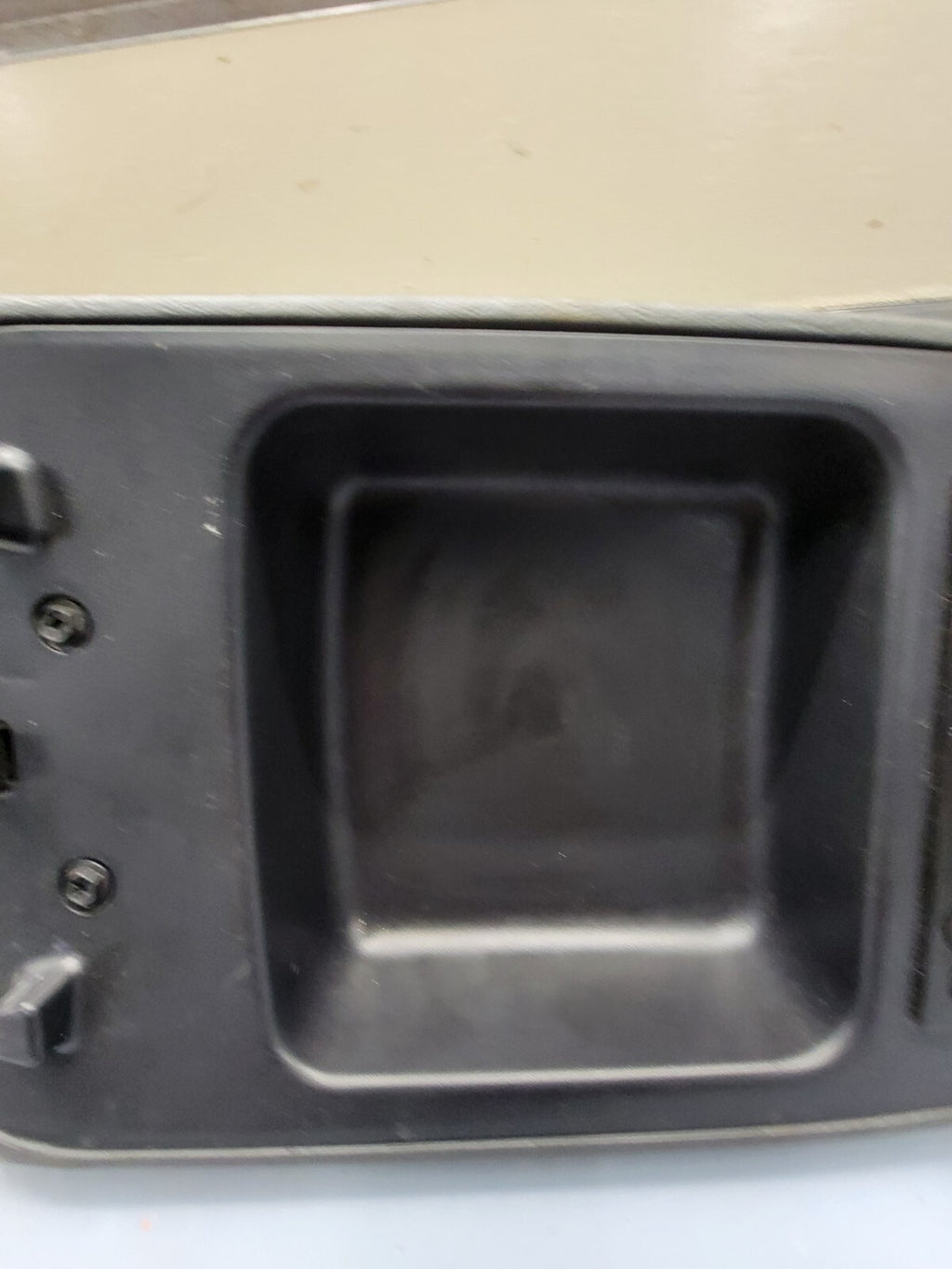 🔥2002-2007 Jeep Liberty Center Console Arm Rest Lid DARK GRAY OEM