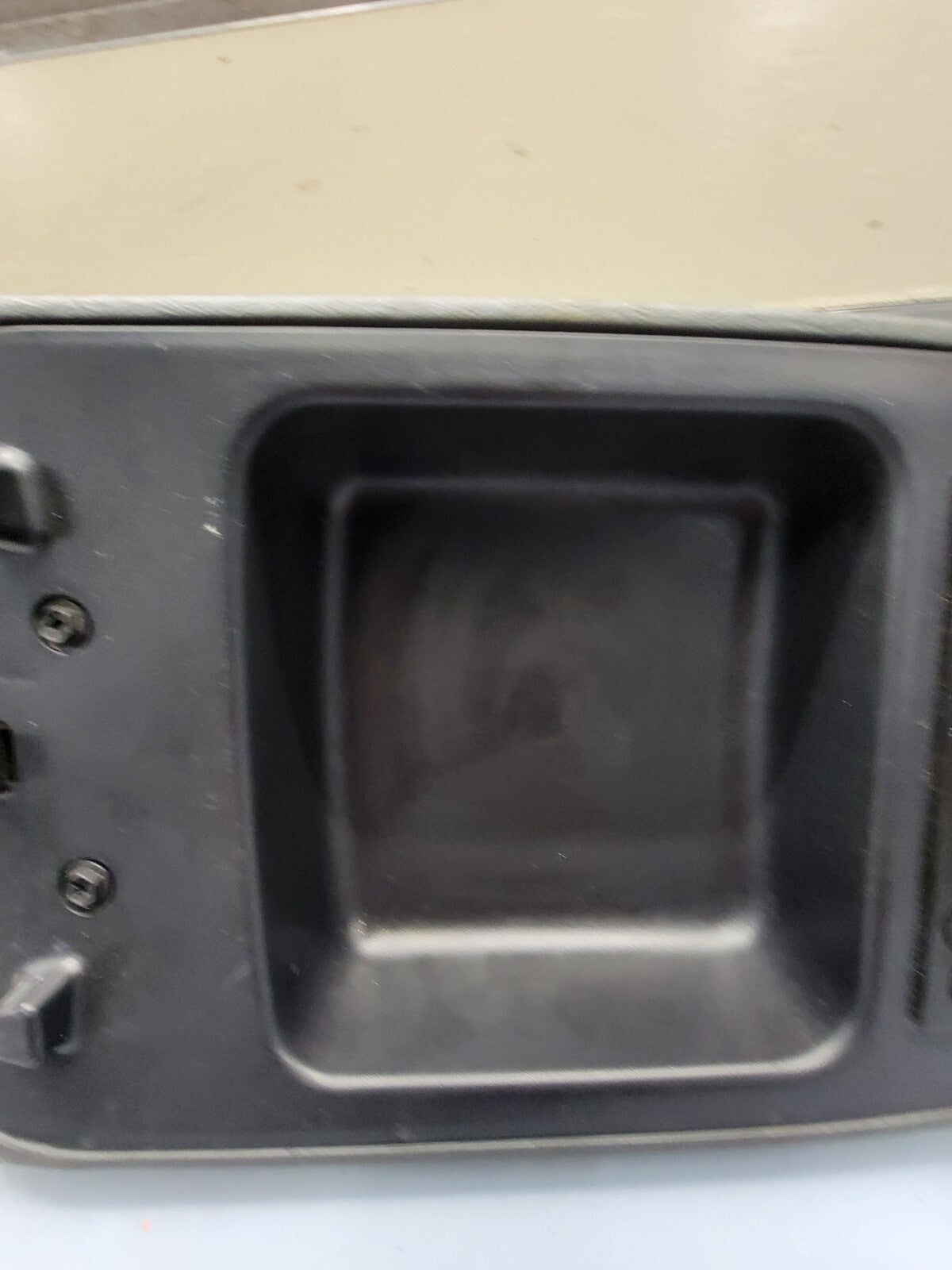 🔥2002-2007 Jeep Liberty Center Console Arm Rest Lid DARK GRAY OEM