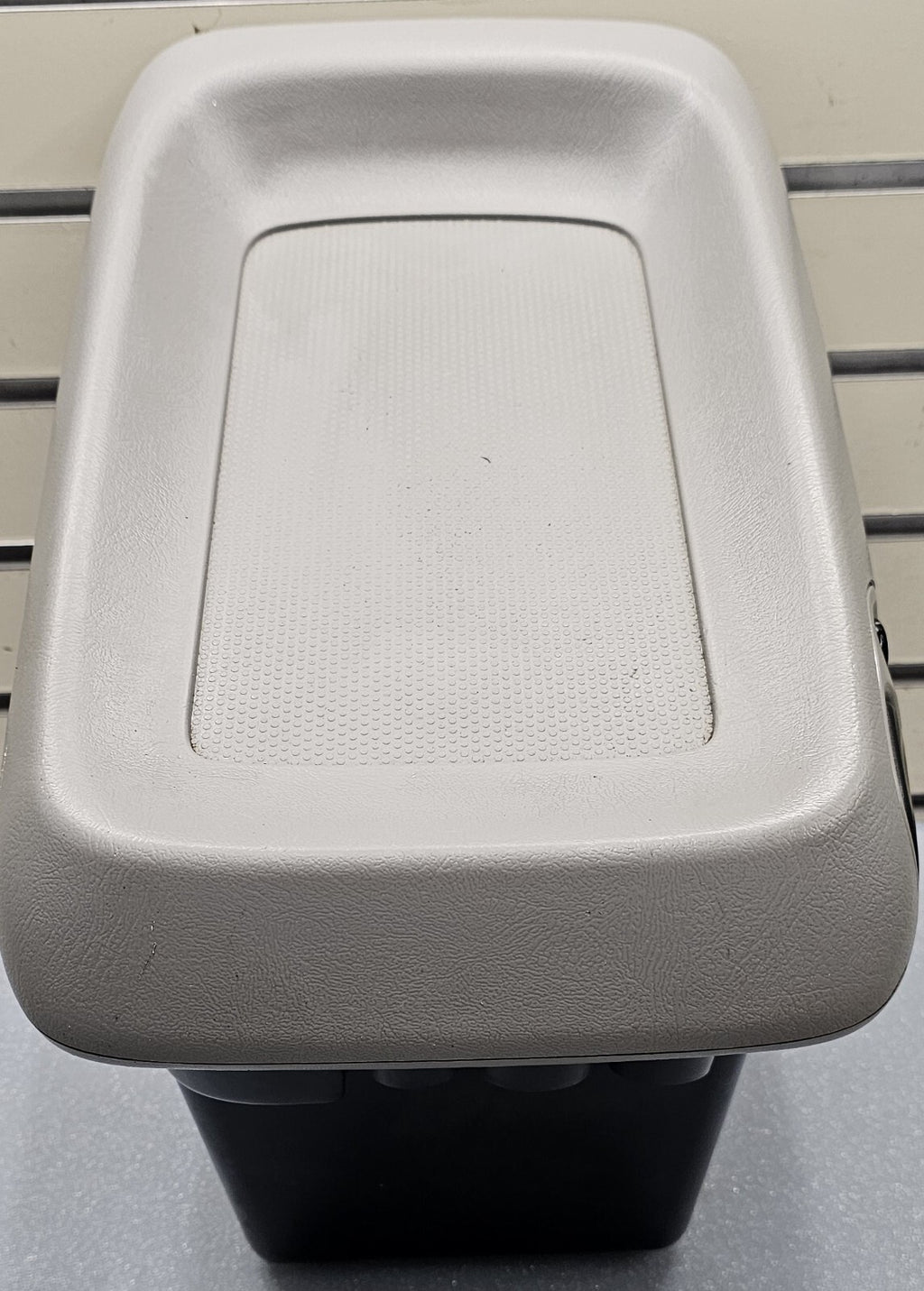 🔥99-02 Chevy Silverado Sierra Center Console Armrest Lid Storage Cover Lt GRAY