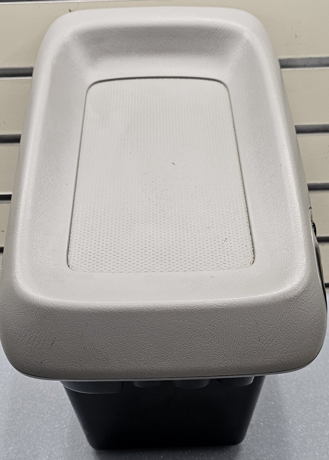🔥99-02 Chevy Silverado Sierra Center Console Armrest Lid Storage Cover Lt GRAY