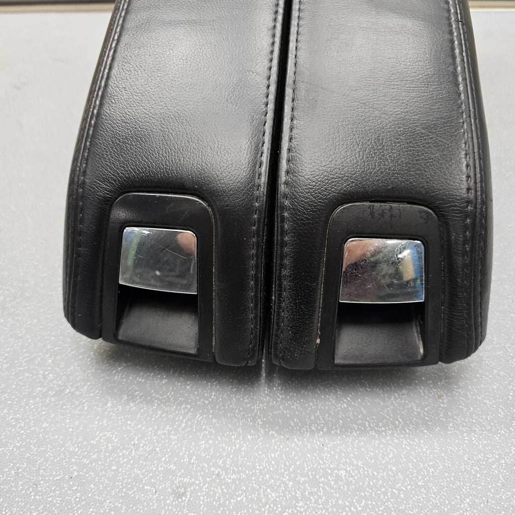 13-19 LINCOLN MKT Front Floor Console Arm Rest Lid Cover Top Pad Assembly Black
