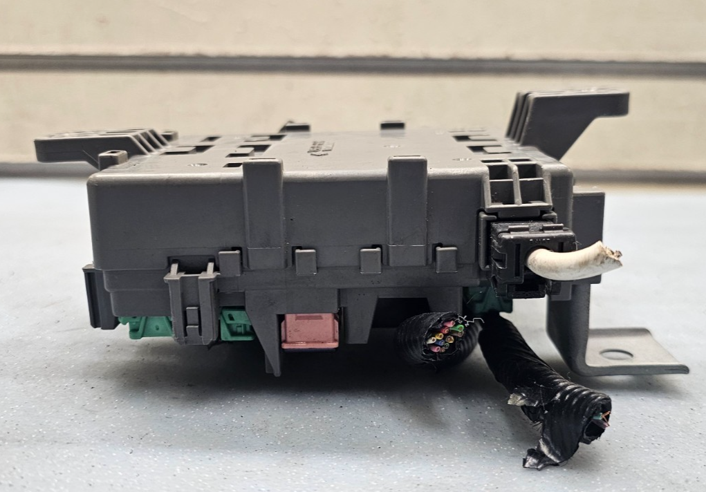 🔥2005-2010 HONDA ODYSSEY ACURA RL FUSE BOX JUNCTION MODULE OEM