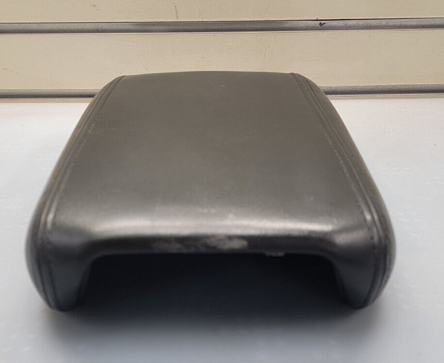 🔥07-17 TRAVERSE ACADIA Outlook Enclave Leather Armrest Console Lid Cover BLACK