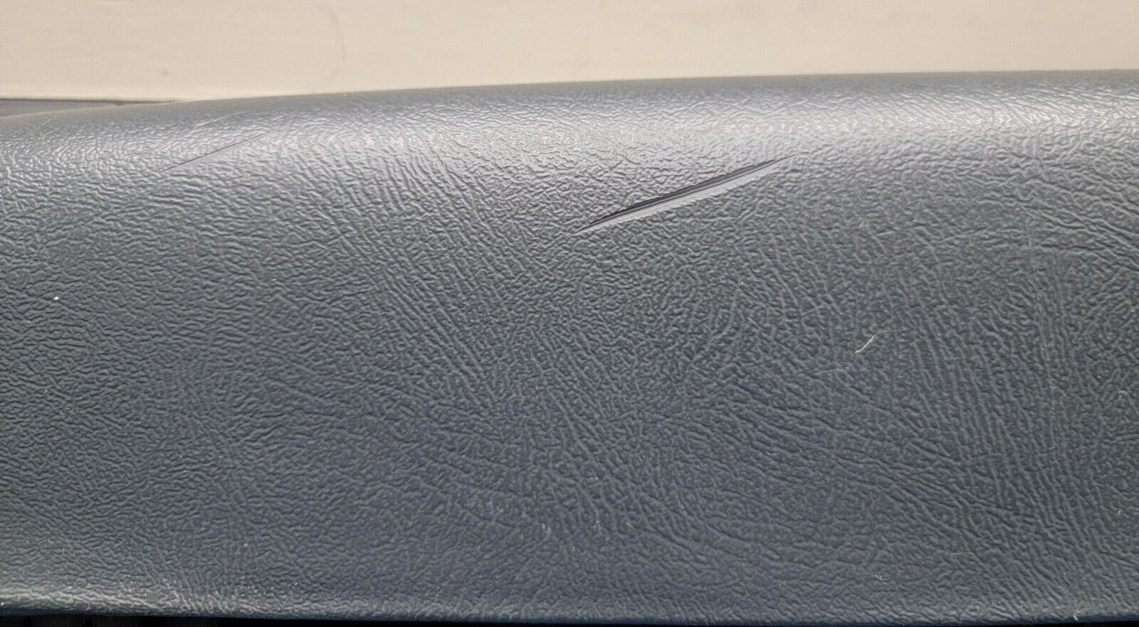 99-02 Chevrolet GMC Silverado Tahoe Front Right Door Armrest Handle graphite H1
