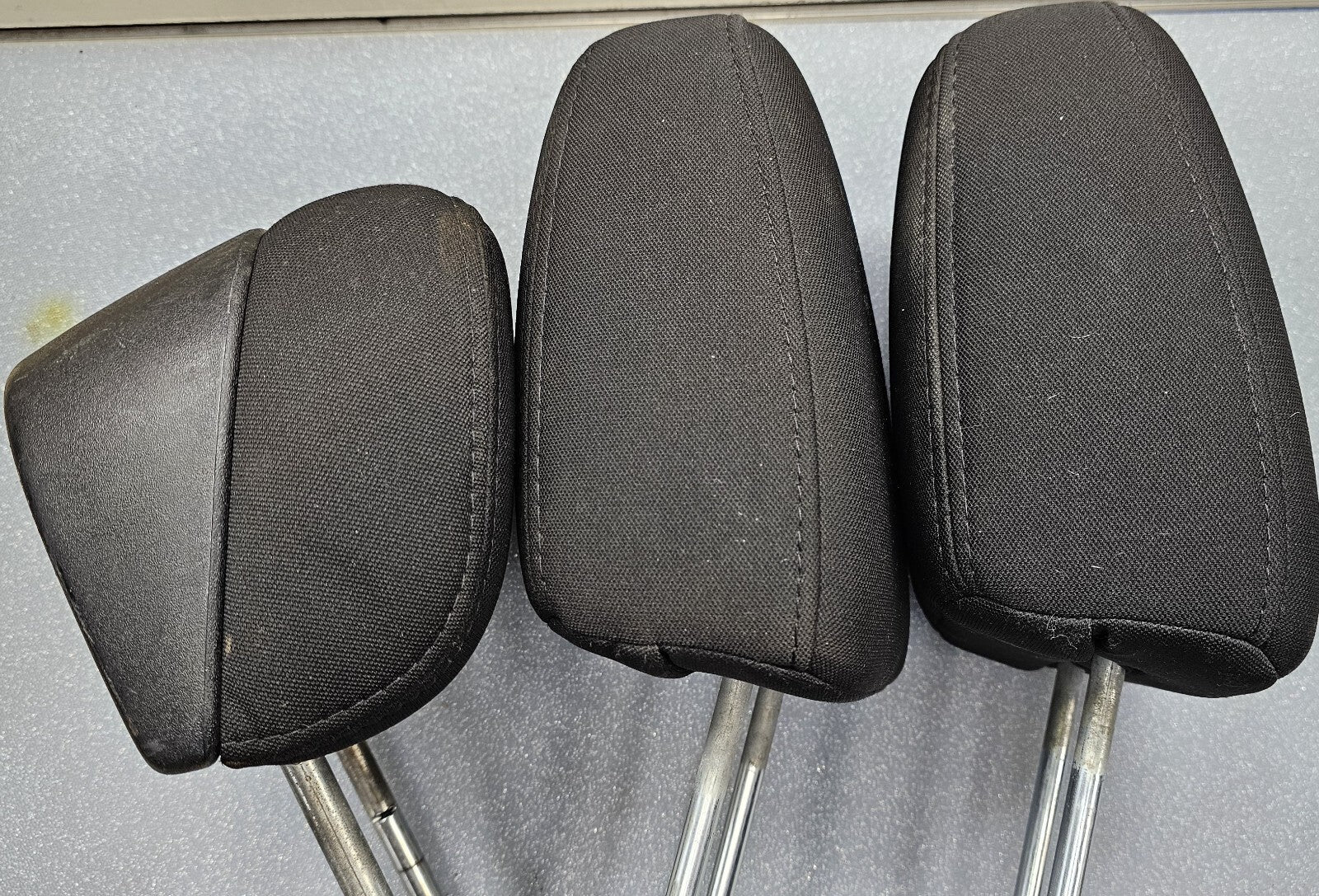 🔥2011-2020 DODGE JOURNEY REAR 2ND ROW SEAT HEADREST HEAD REST BLACK CLOTH OEM