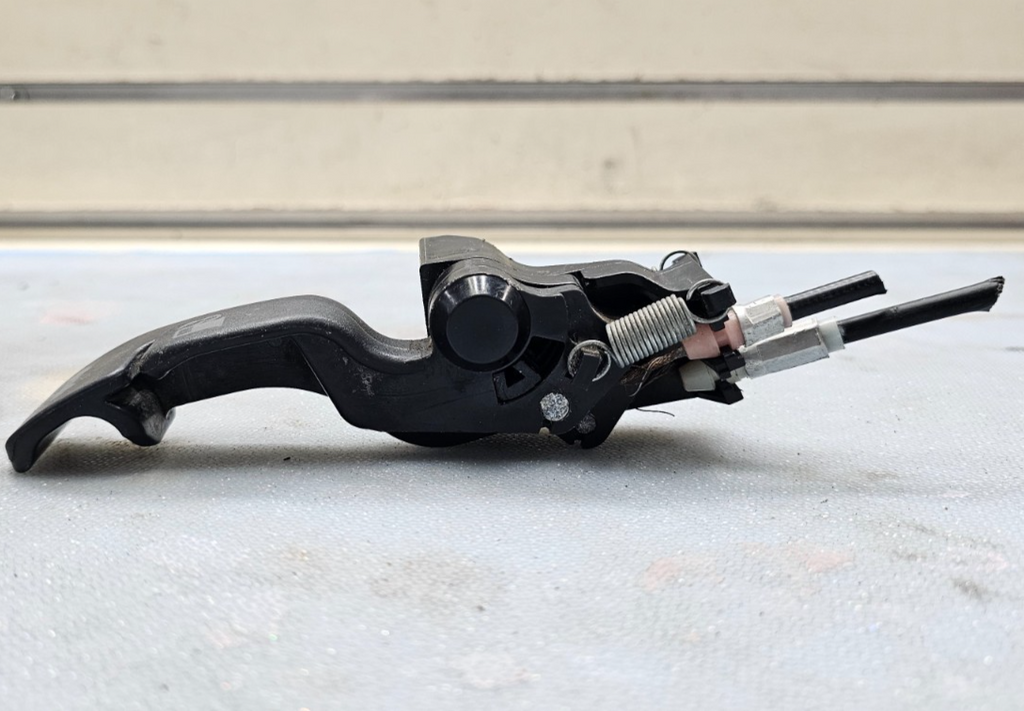 🔥97-03 Camry Prius Trunk Luggage Door Lock Lever Open Release Sub-Assy Assembly