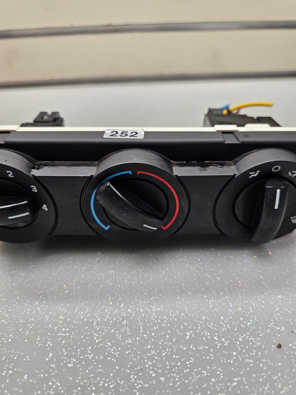🔥05-07 FORD F-250 F-350 A/C HEATER TEMPERATURE CLIMATE CONTROL 5C3H-18D462-AH