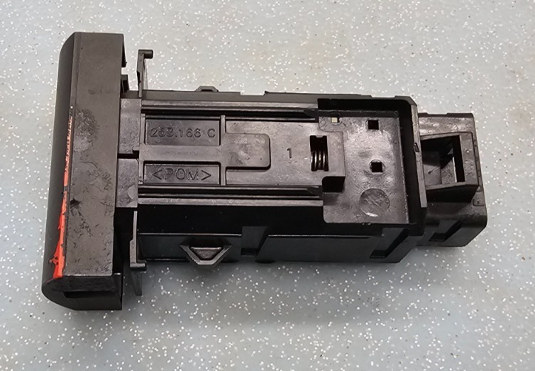 🔥00-05 Saturn L200 L300 LW200 L100 LS1 Hazard Flasher Warning Emergency Switch