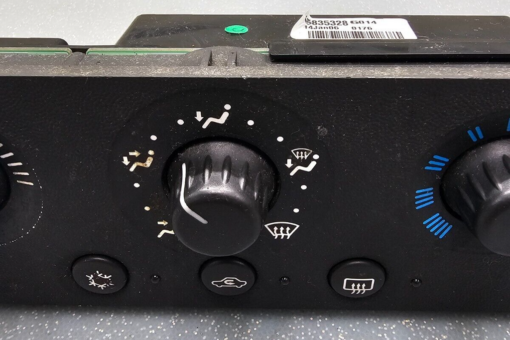04-08 Pontiac Grand Prix Dash AC Heater Climate Control Module Panel Temperature