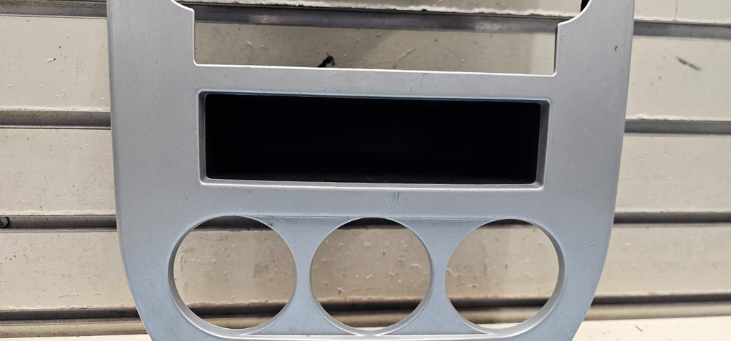 🔥07-09 Dodge CALIBER Dash Radio Center BEZEL Climate Dash Trim Vents Silver B15