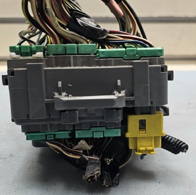🔥02-04 Honda CR-V Relay Fuse Box Body Control Module Junction Unit Integrated