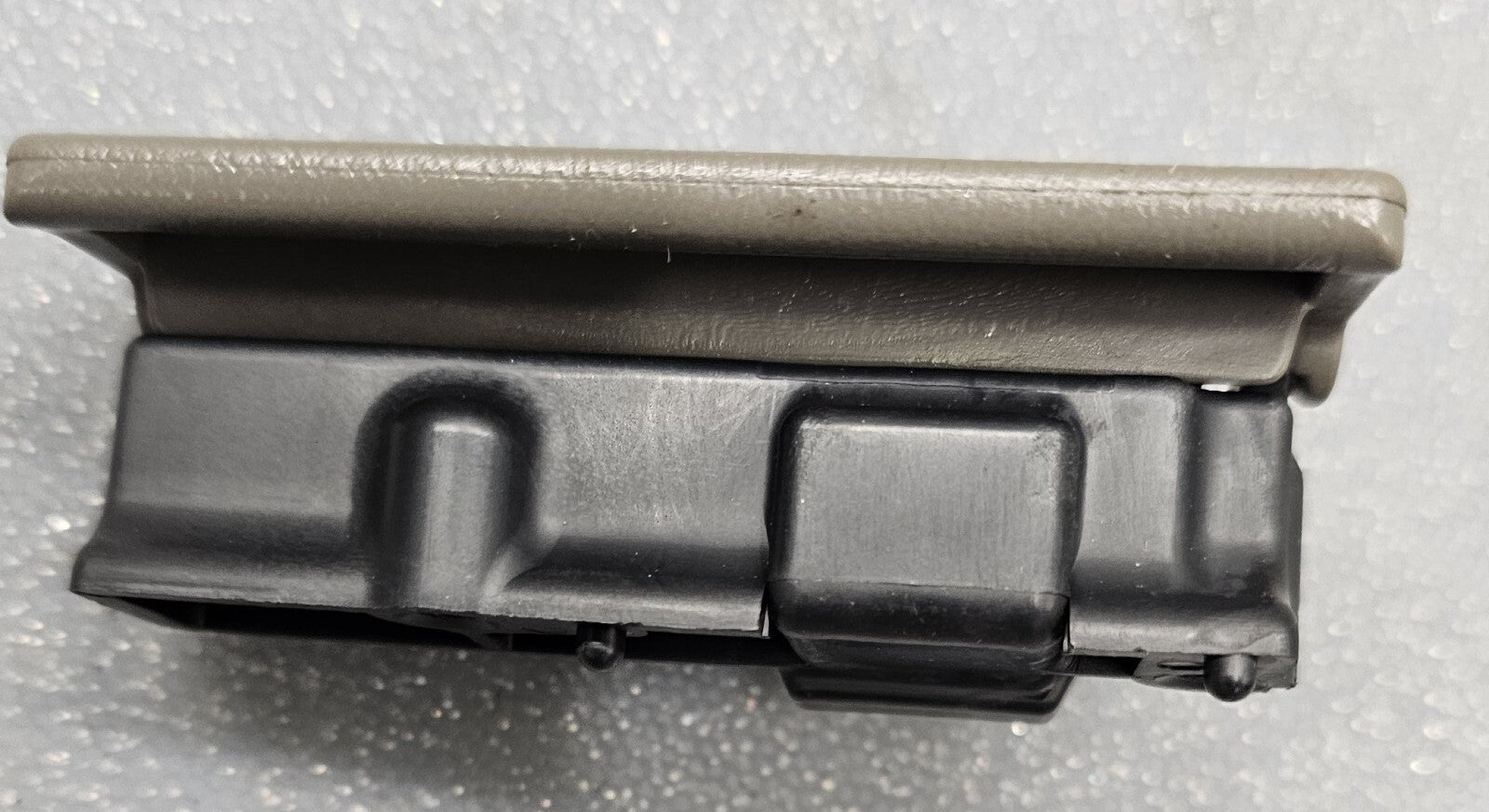 95-06 Nissan Sentra 95-98 200SX 240SX Glove Box Compartment Lock Latch Assembly