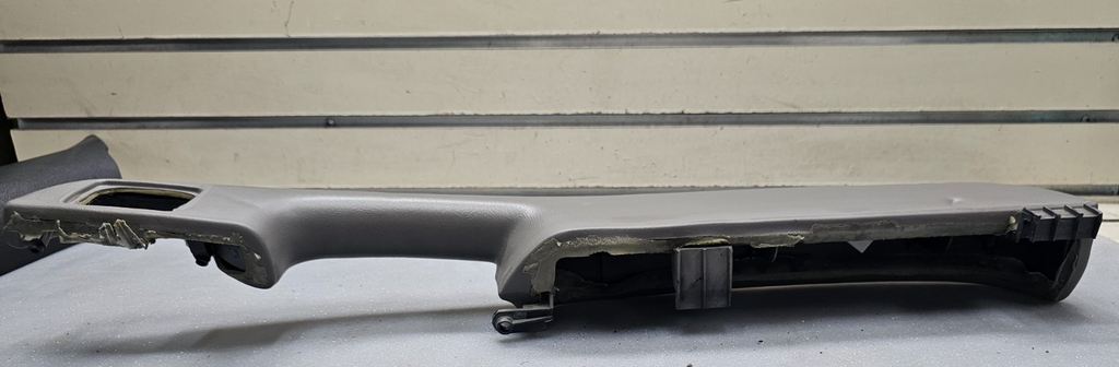 🔥99-06 Silverado Sierra Rear Left Driver Door Armrest Handle Pull Tan OEM H3