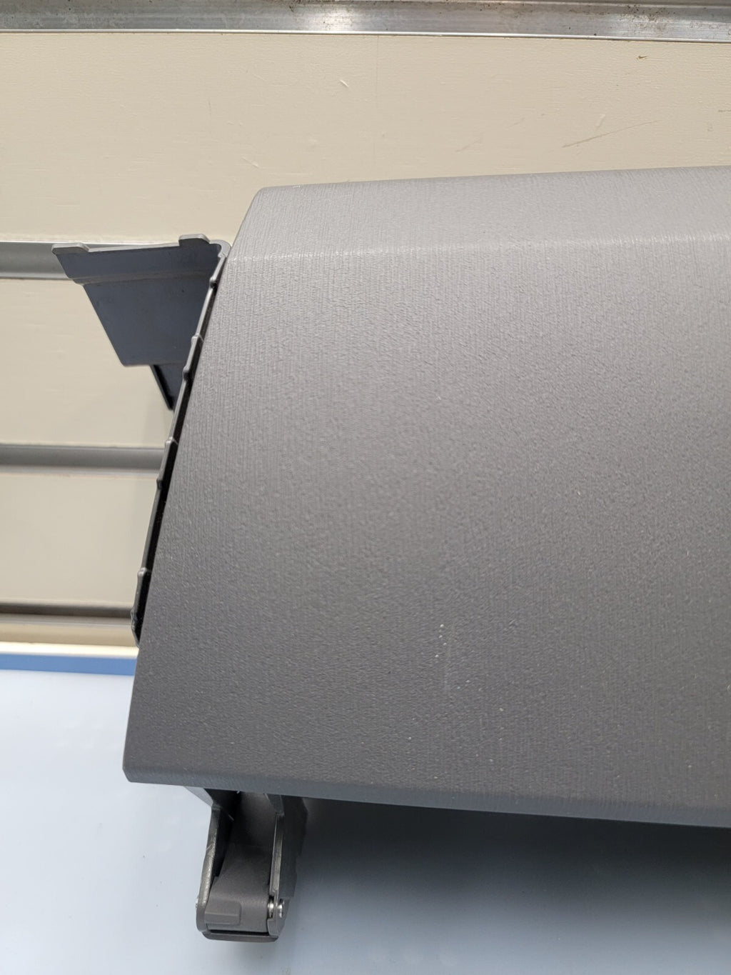 🔥2010-2015 TOYOTA PRIUS FRONT RIGHT PASSENGER GLOVE BOX COMPARTMENT OEM GRAY