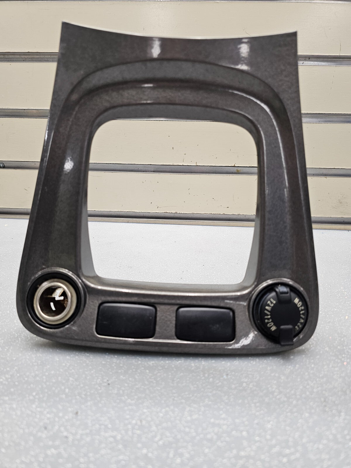 🔥01-03 TOYOTA HIGHLANDER Shifter Selector Lever Trim BEZEL SILVER