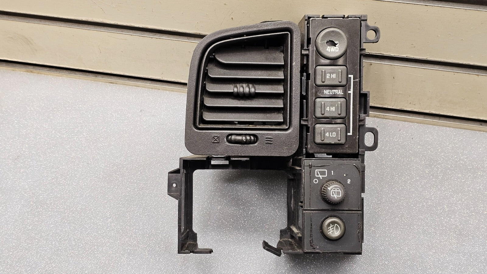 🔥99-06 Chevy Silverado Sierra Headlight Switch left Driver Air Vent Black HS19