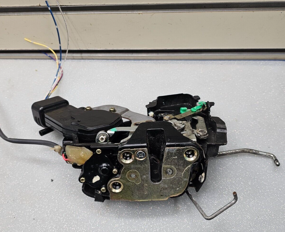 🔥97-01 Toyota Camry 4DR Front Passenger Power Door Lock Actuator Latch Assembly