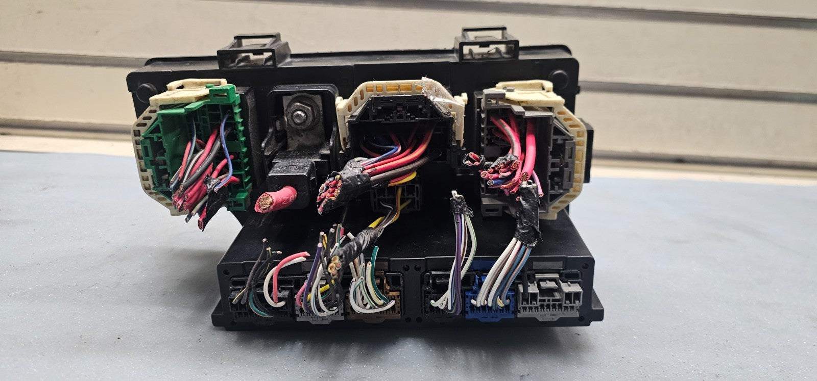 🔥11-14 Dodge Avenger 200 Totally Integrated Power Module Fuse Box Relay