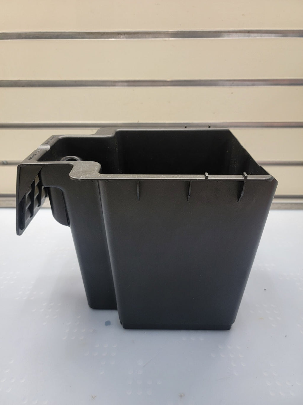 08-12 FORD ESCAPE/MERCURY MARINER CENTER CONSOLE STORAGE BIN BOX CUBBY OEM/FE