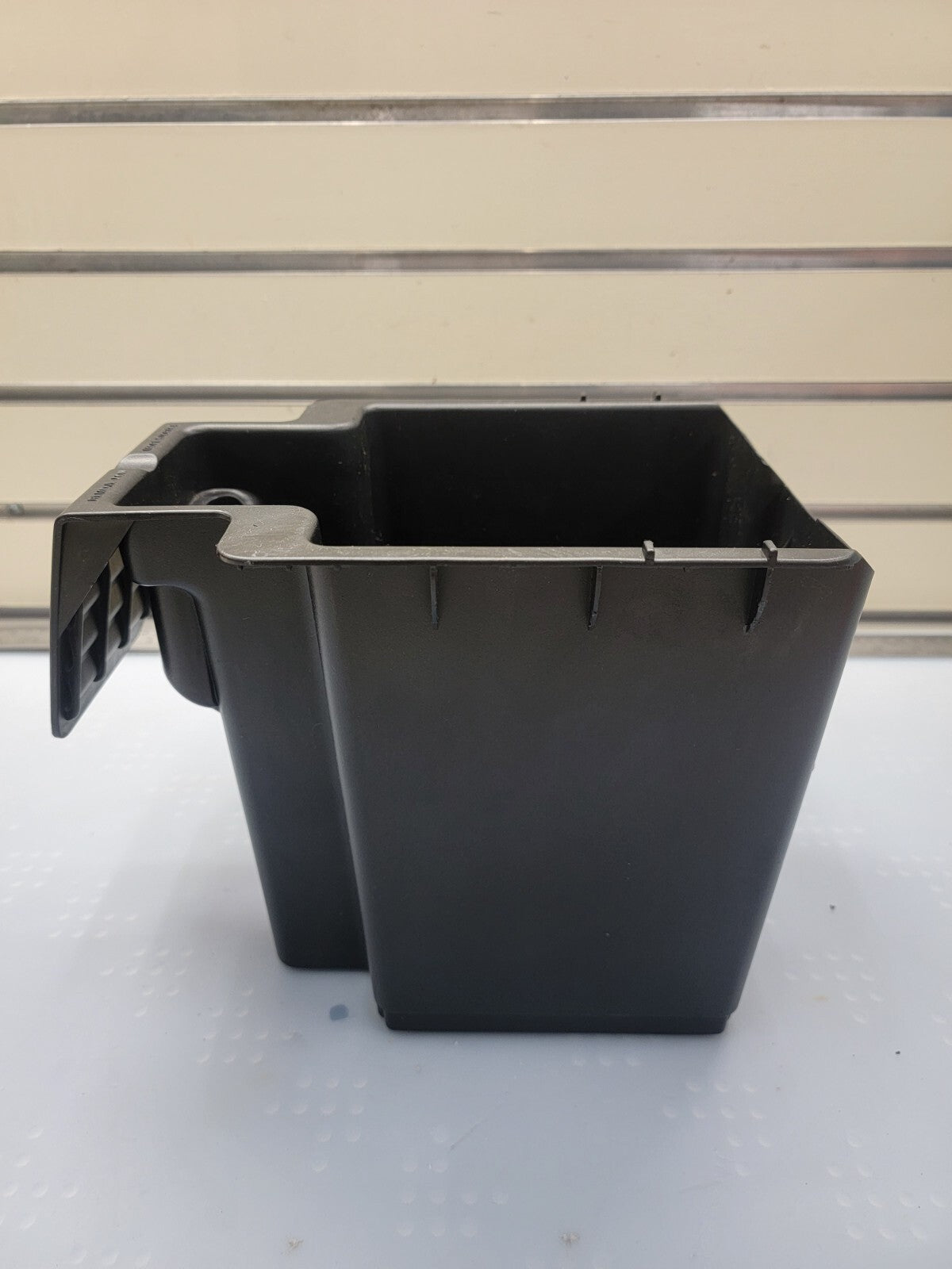 08-12 FORD ESCAPE/MERCURY MARINER CENTER CONSOLE STORAGE BIN BOX CUBBY OEM/FE