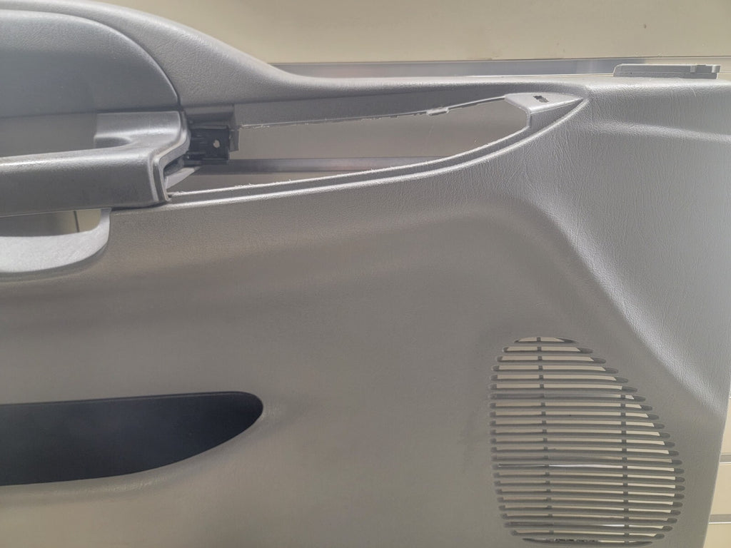 🔥2005-2007 HONDA ODYSSEY REAR INTERIOR DOOR PANEL  left driver auto gray