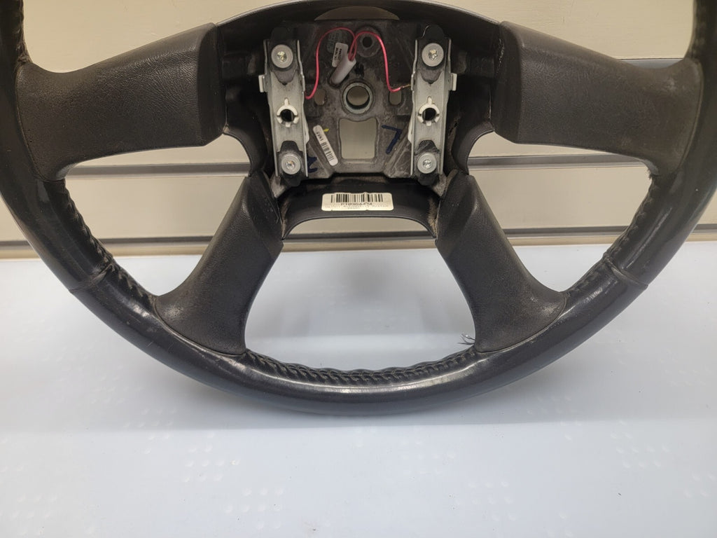 02-09 Trailblazer Envoy03-06 SILVERADO SIERRA YUKON STEERING WHEEL LEATHER BLACK