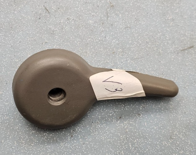 2003-2006 Silverado Sierra Tahoe Yukon RH Passenger Side Seat Recline Lever OEM