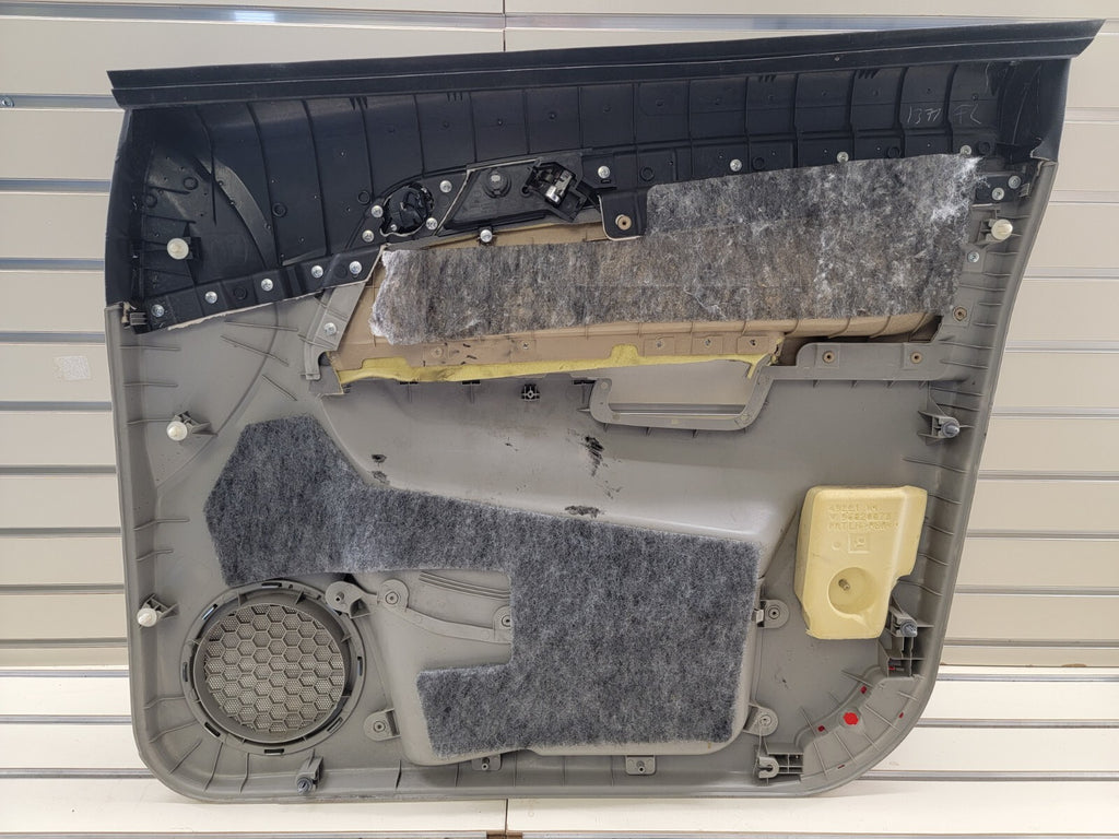 🔥2008-2010 Saturn Vue Door Panel Front Left Driver OEM 96814037 gray