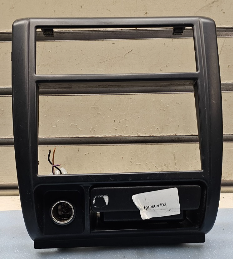 🔥98-02 Subaru Forester 98-01 Impreza Radio Bezel Console Trim Panel Black