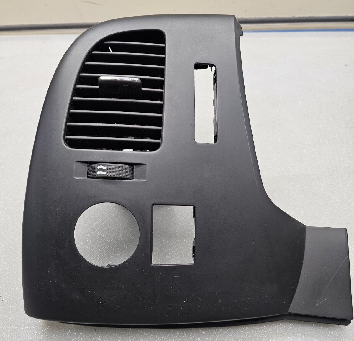 07-13 Silverado SIERRA Dash A/C Heater AIR VENT Front LEFT Driver BLACK VT34