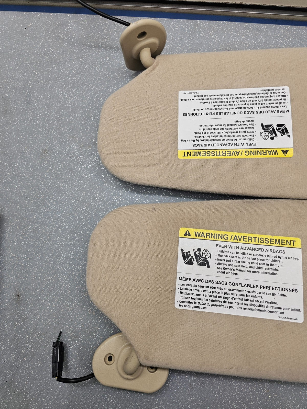 🔥02-05 Ford Explorer Sun Visor Sun Shade Pair Driver Passenger LH RH Tan OEM