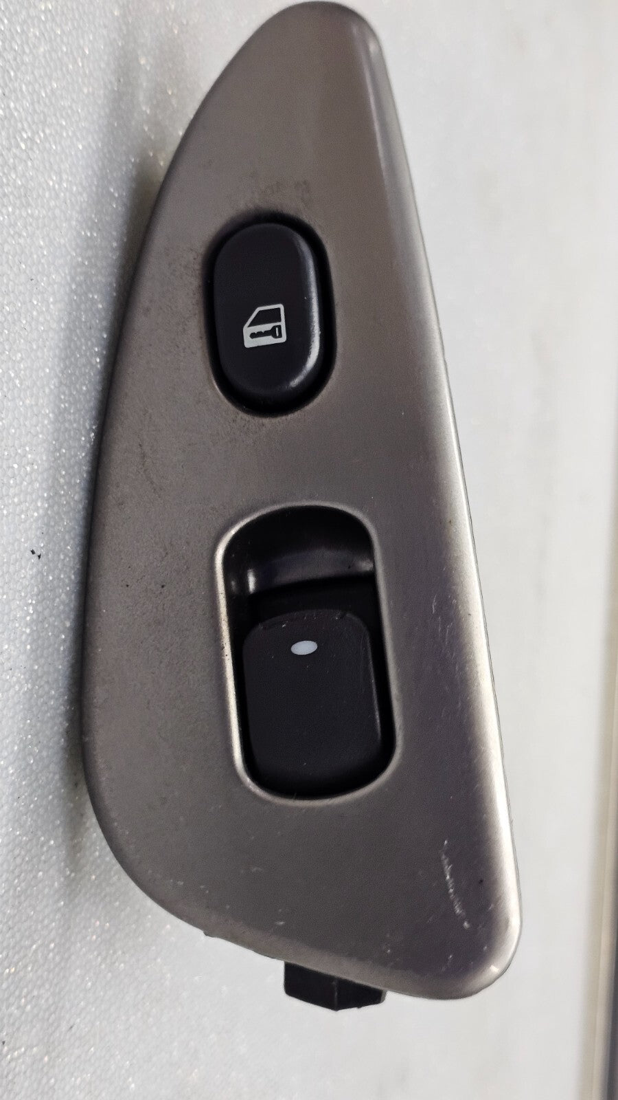 🔥04-07 Chevy Malibu Front Right Passenger Power Window Door Switch Lock Gray