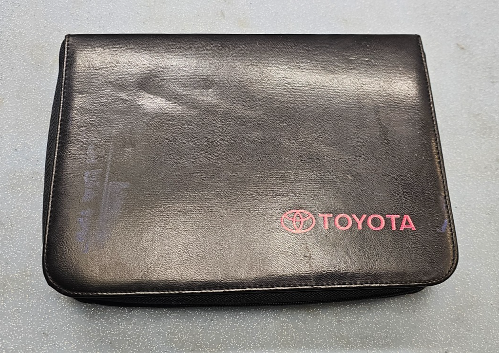 2002 Toyota Camry Corolla Tundra Tacoma Rav4 Celica Sequoia Portfolio Book Cover