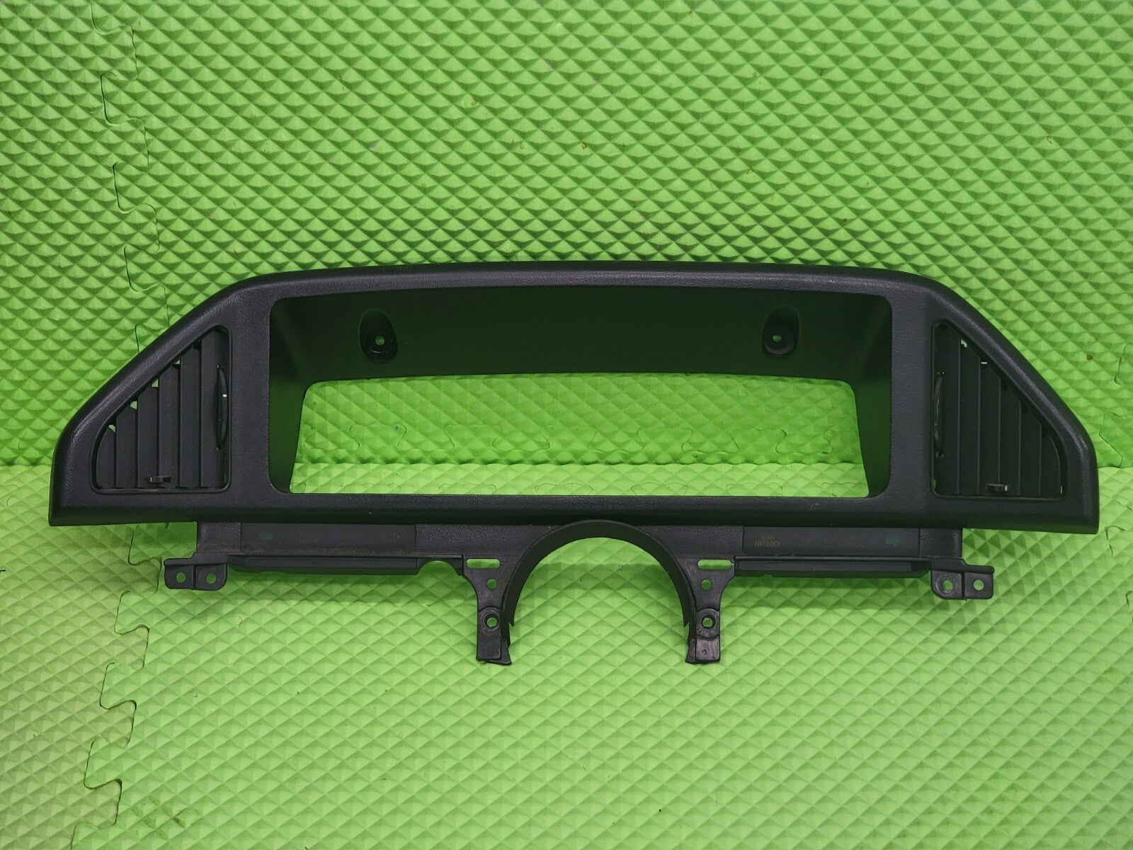 87-91 Ford F-150 F250 F350 BRONCO Dash CLUSTER Bezel Speedo Gauge Trim Black C11