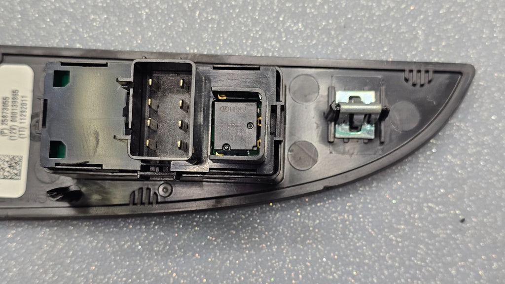 07-13 Suburban Yukon Rear Right Passenger Power Window Switch Assembly Wood WS5