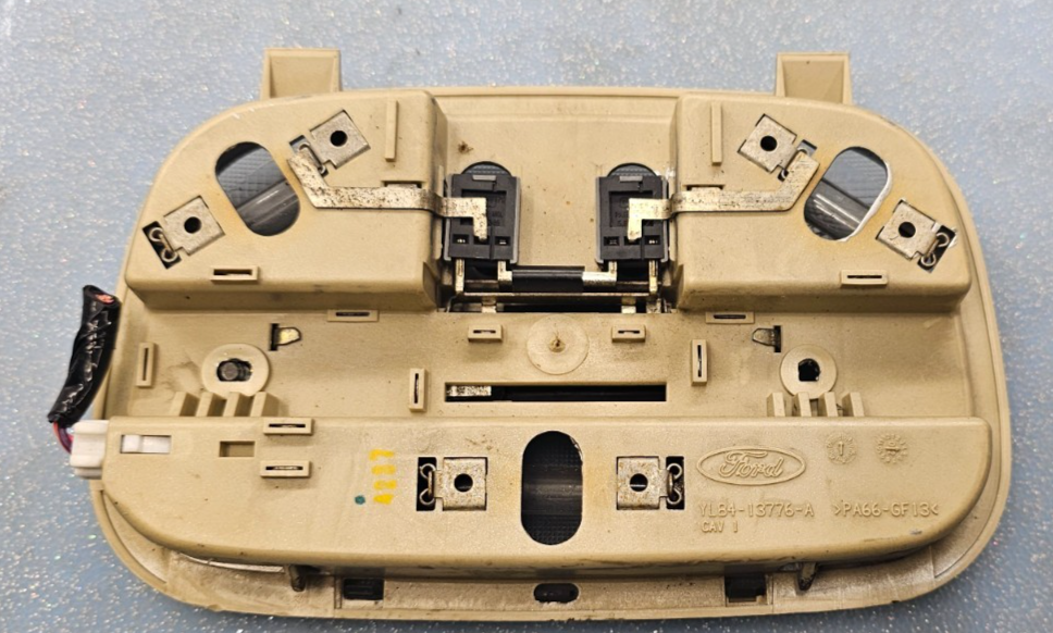 🔥03-07 Ford Escape Overhead Console Dome Map Light Assembly  TAN