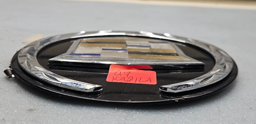 🔥2007-2014 CADILLAC ESCALADE REAR LIFTGATE TAILGATE EMBLEM SYMBOL LOGO OEM