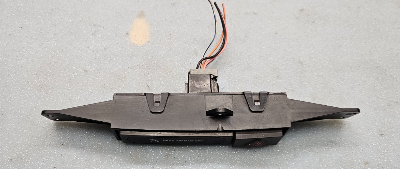 🔥01-07 CARAVAN Grand Caravan Town & Country  warning HAZARD LIGHT SWITCH BLACK