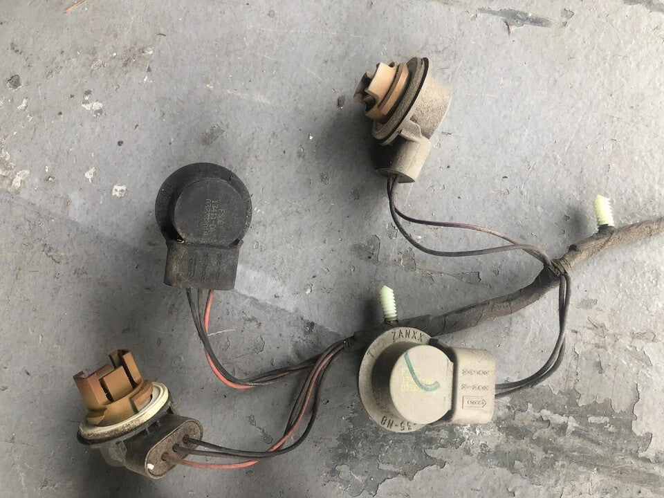 🔥99-04 Ford Mustang LH & RH Tail Light Wire Harness Set Pair OEM