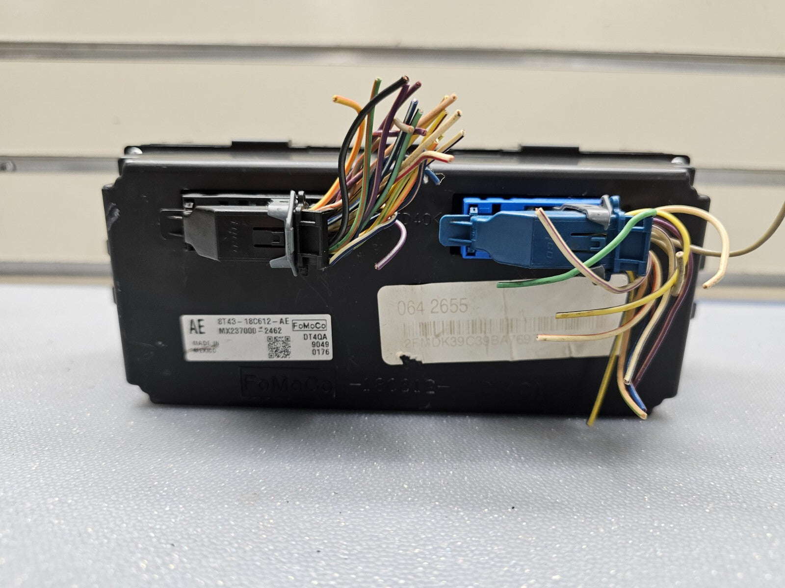 07-10 Ford Edge Dash Center A/C Heater Control Temperature Climate Control Unit