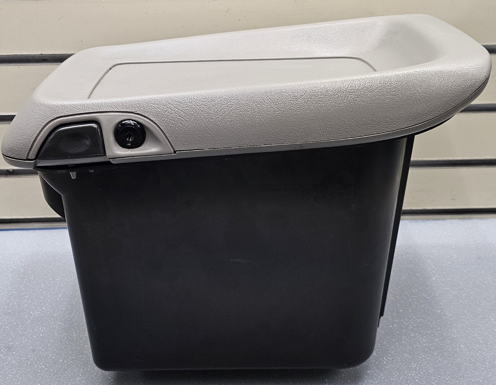 🔥99-02 Chevy Silverado Sierra Center Console Armrest Lid Storage Cover Lt GRAY