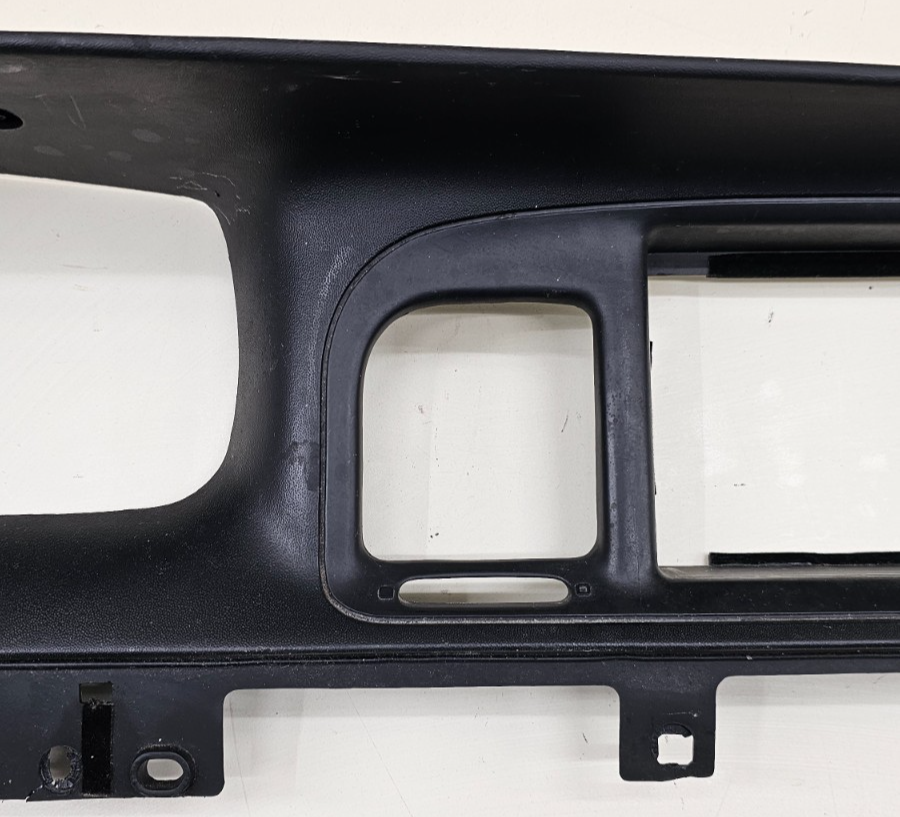 🔥95-11 Grand Marquis Crown Victoria Dash Instrument Cluster Radio Bezel Black