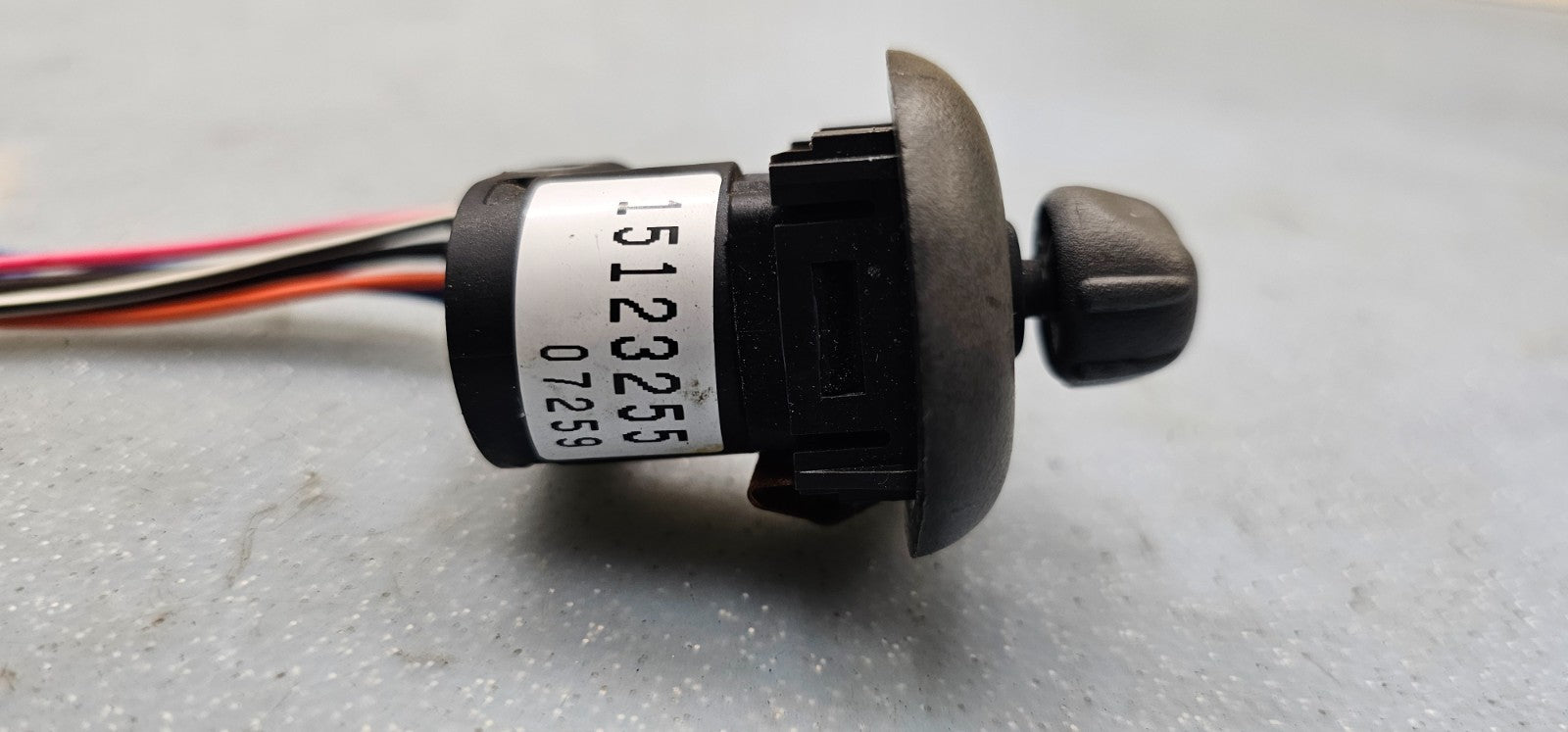 🔥02-09 TRAILBLAZER ENVOY A LEFT DRIVER POWER MIRROR DOOR CONTROL SWITCH BLACK