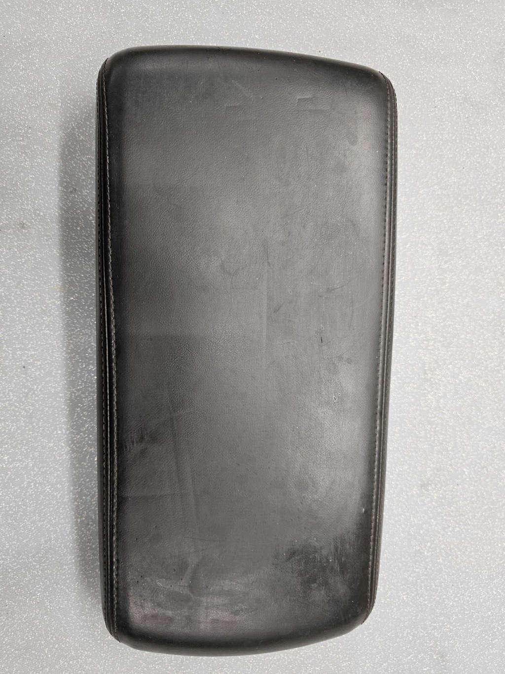 🔥08-10 Dodge Charger Center Console Arm Rest Lid Leather Assembly Cover BLACK